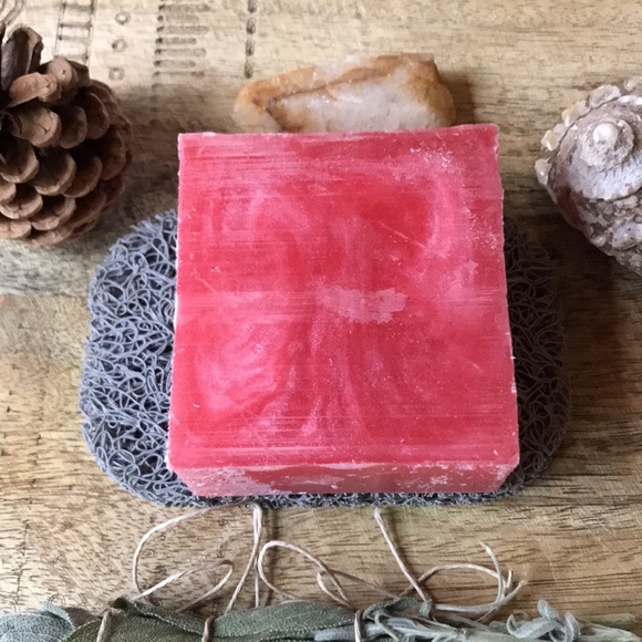 Raspberry Limeade vegan glycerin soap/ 4.5 oz/ Mountain. Mom Soap co / pink - Picture 6 of 11
